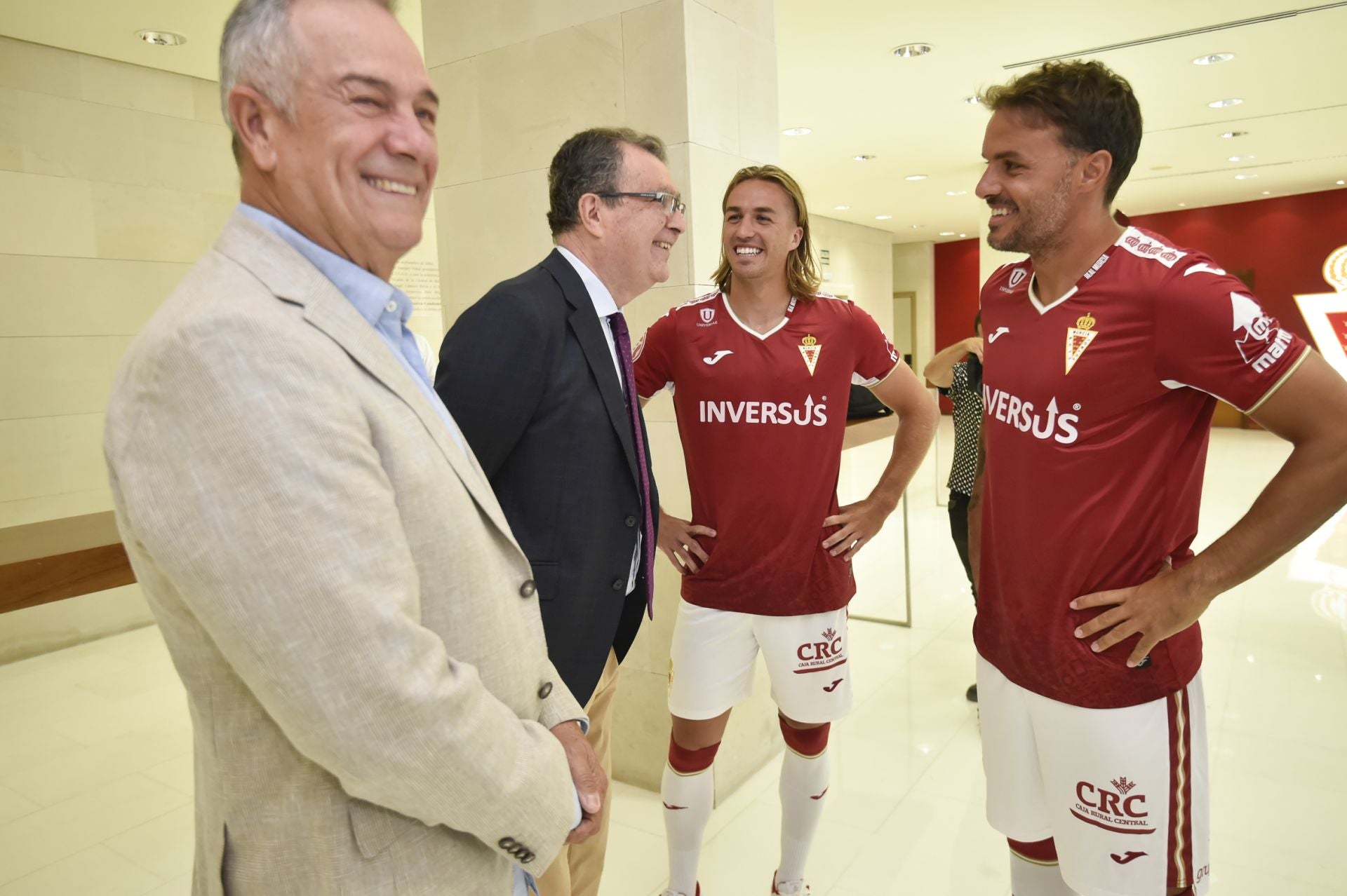 La presentación de la tienda del Real Murcia, en imágenes