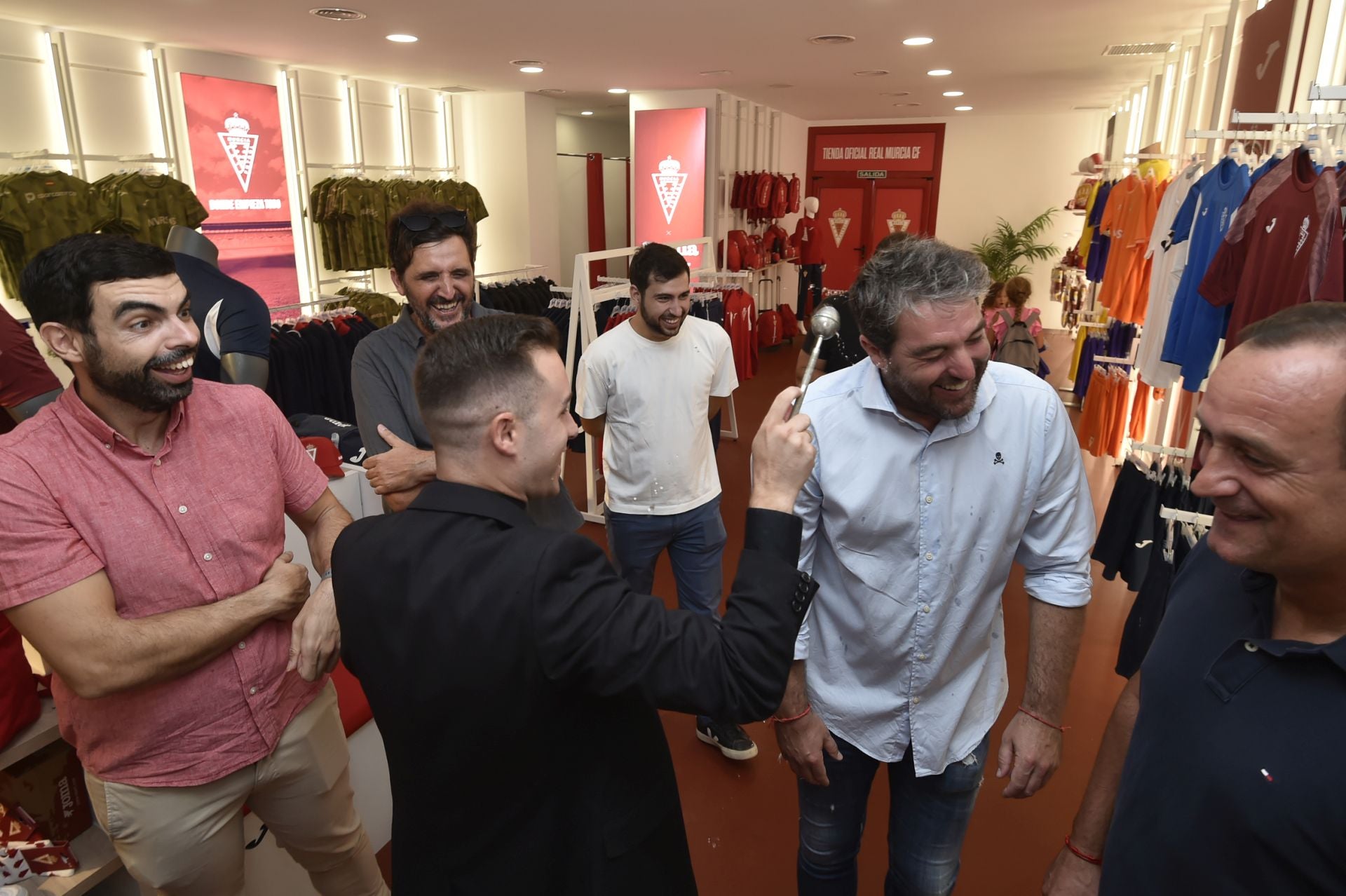 La presentación de la tienda del Real Murcia, en imágenes