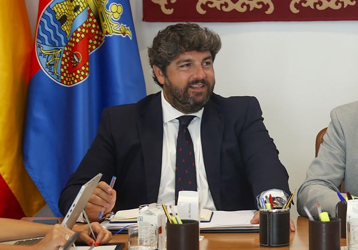 Fernando López Miras, durante la reunión del Consejo de Gobierno de este jueves.