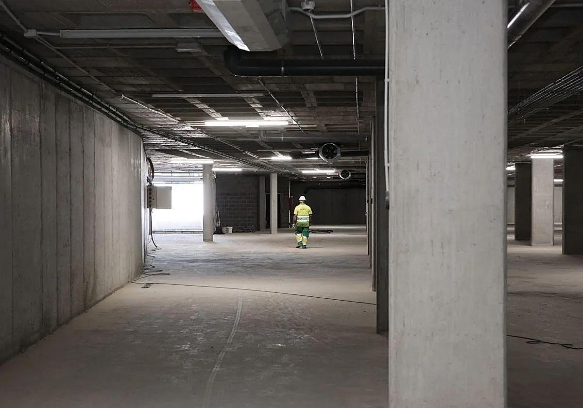 El aparcamiento disuasorio de la calle Periodista Ángela Ruiz, en Lorca.