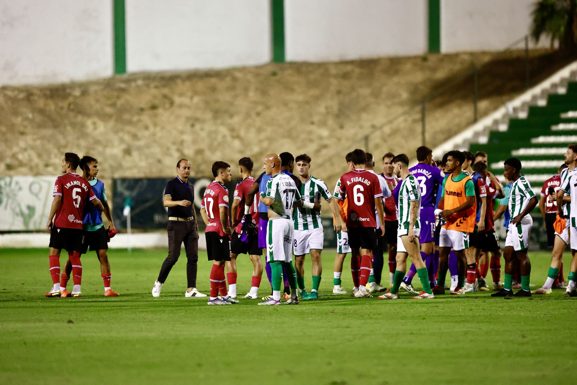 El empate del Cartagena contra el Antequera, en imágenes
