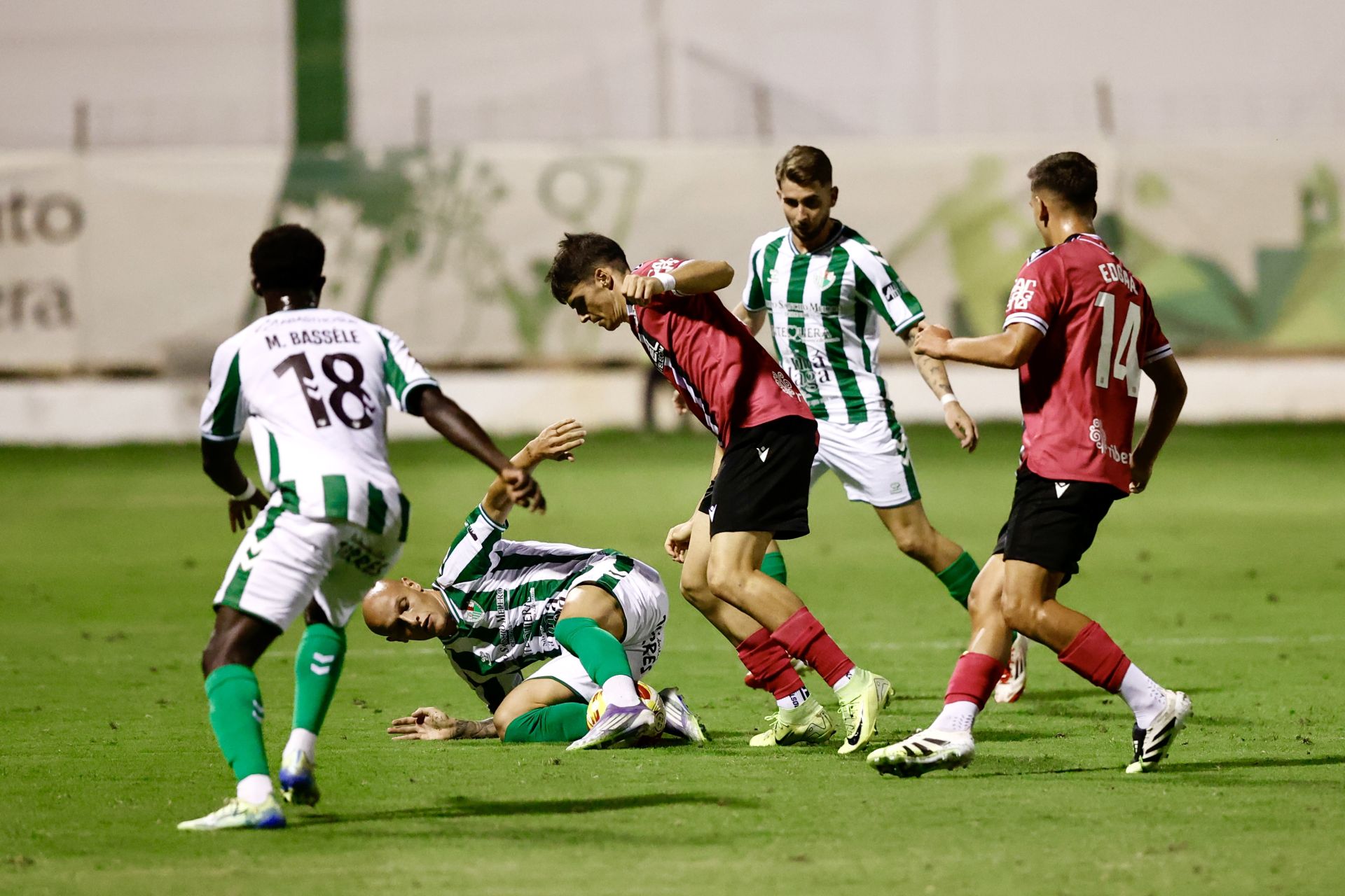El empate del Cartagena contra el Antequera, en imágenes