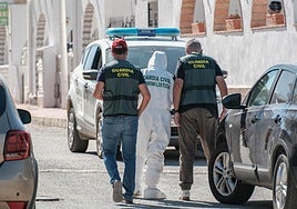 Registros en la vivienda, este domingo.
