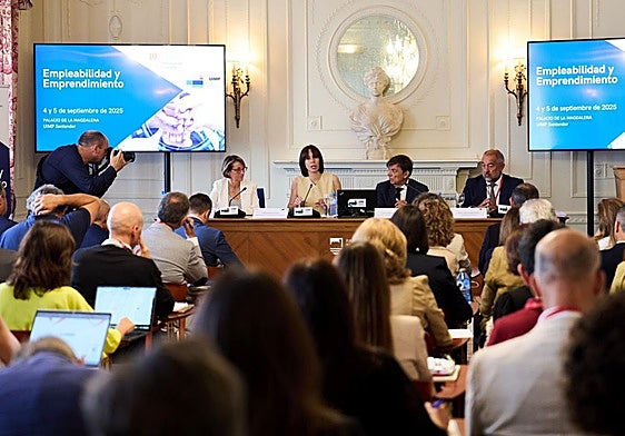 Imagen de la clausura ayer de los Cursos de Verano de la UIMP.