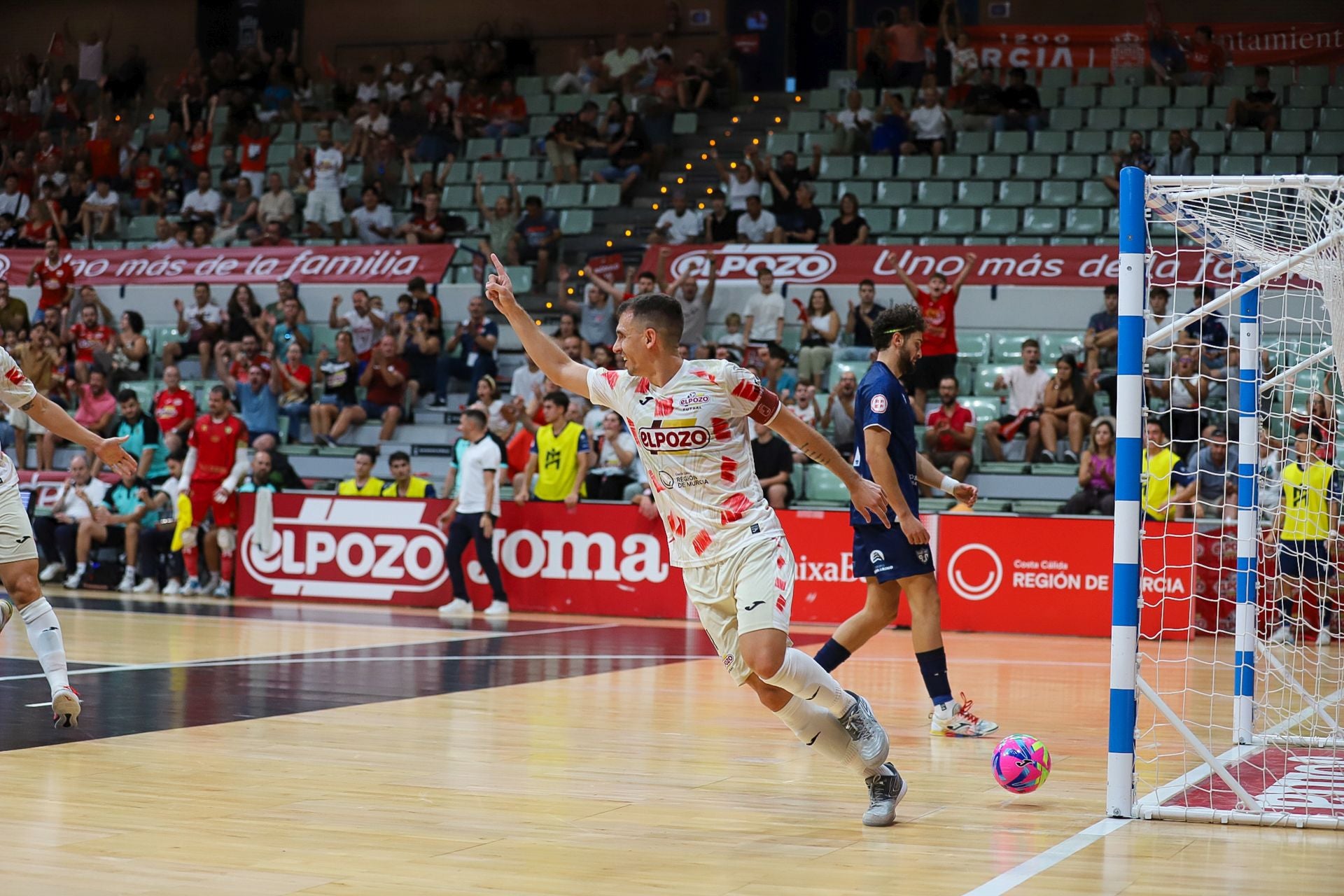 La derrota de ElPozo contra Córdoba en su debut en liga, en imágenes