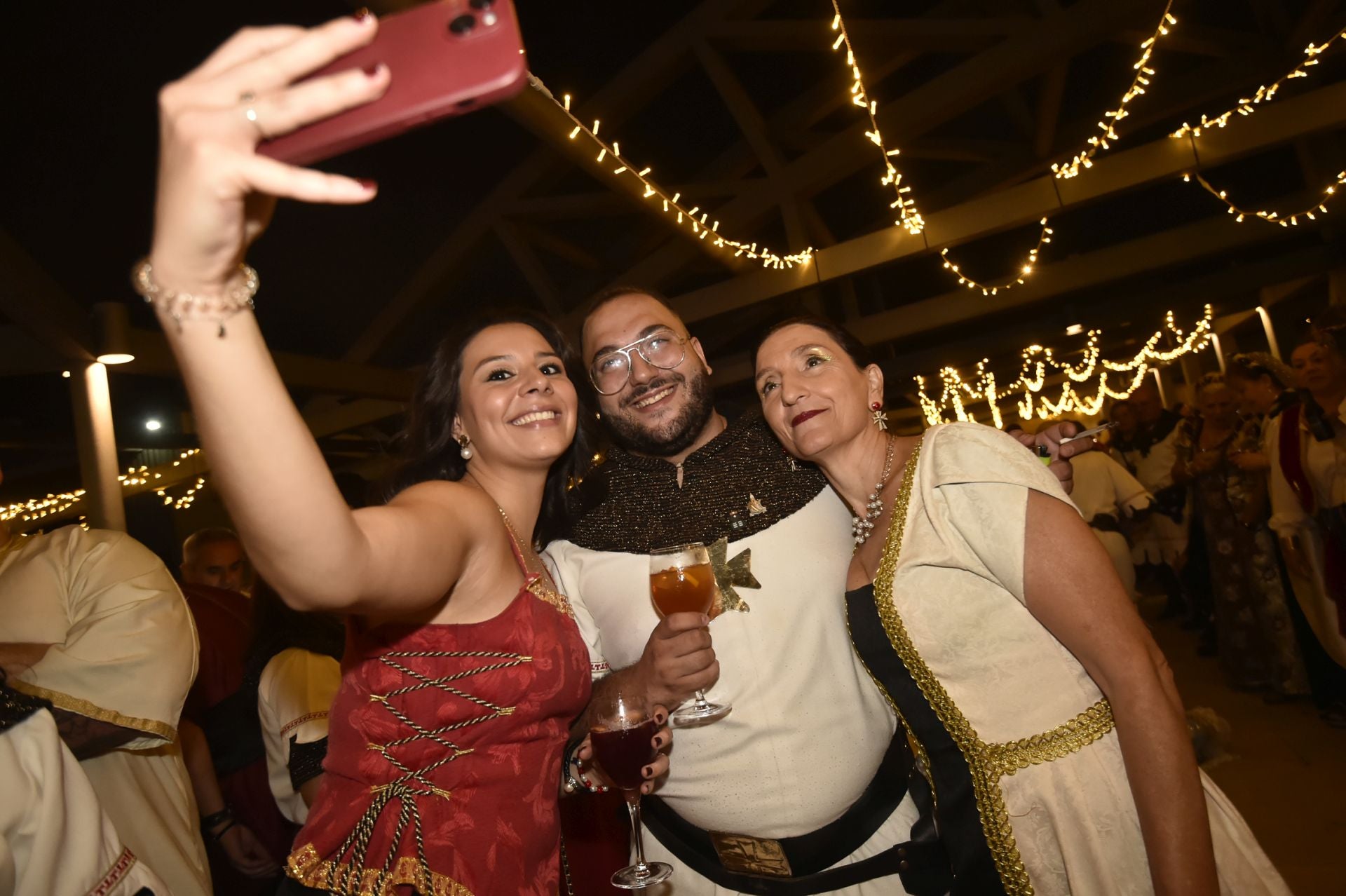 La cena medieval de las Fiestas de Moros y Cristianos de Murcia, en imágenes