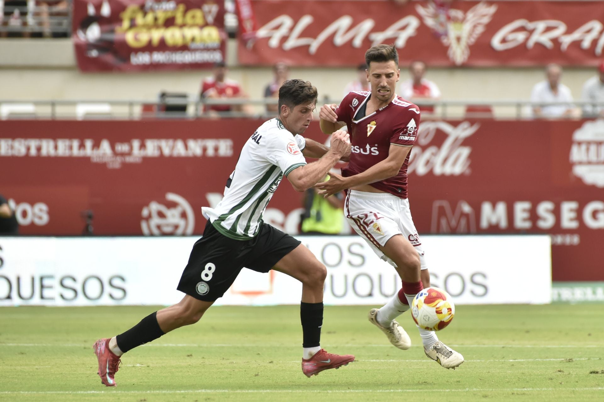 Las imágenes del Real Murcia-Torremolinos (1-0)