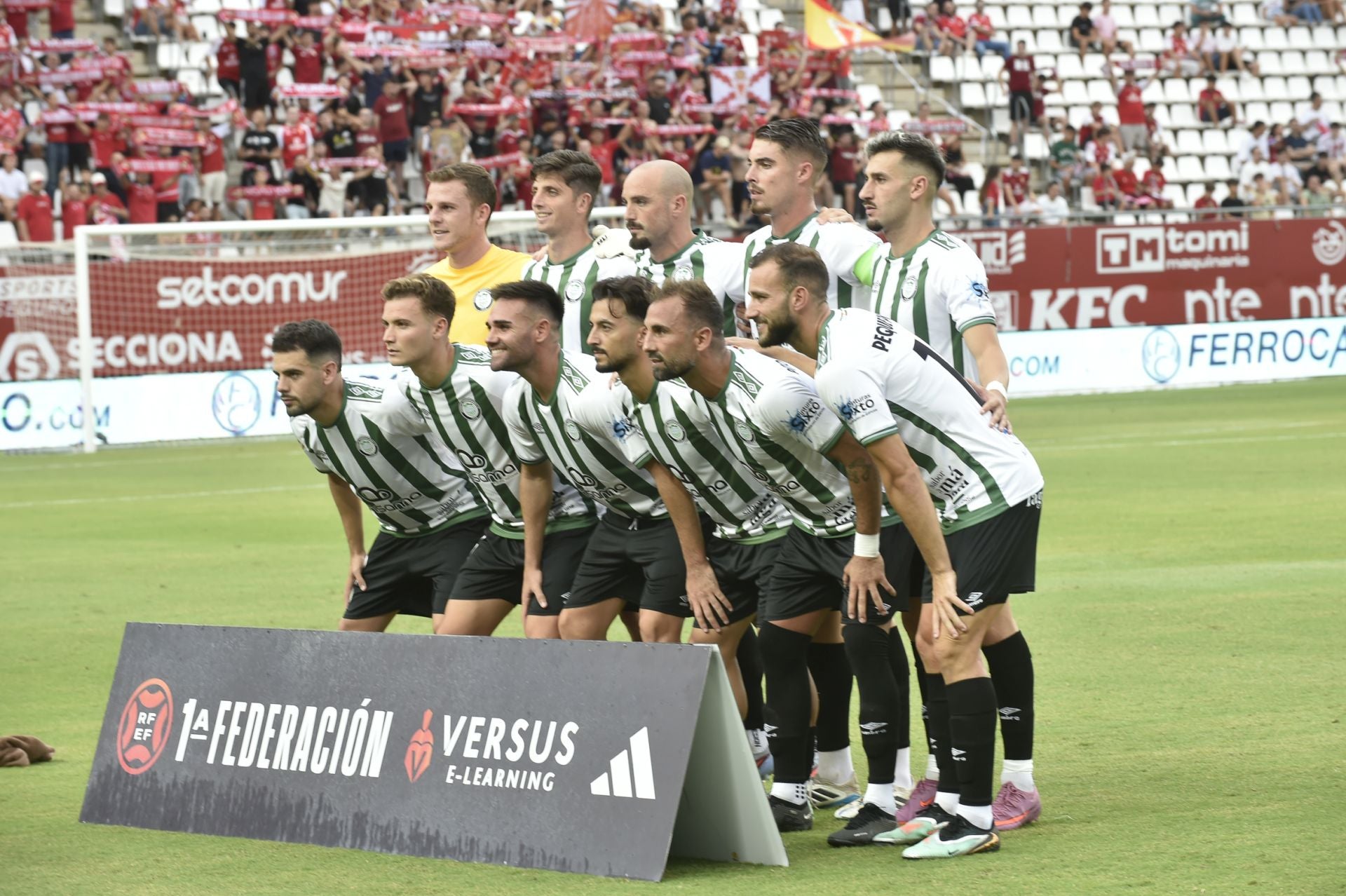 Las imágenes del Real Murcia-Torremolinos (1-0)