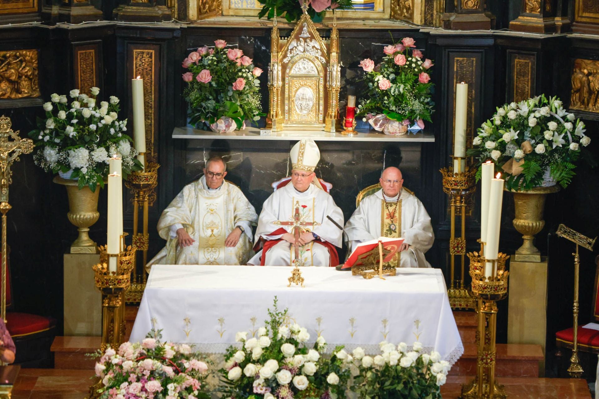 La misa mayor de la Patrona de Lorca, en imágenes