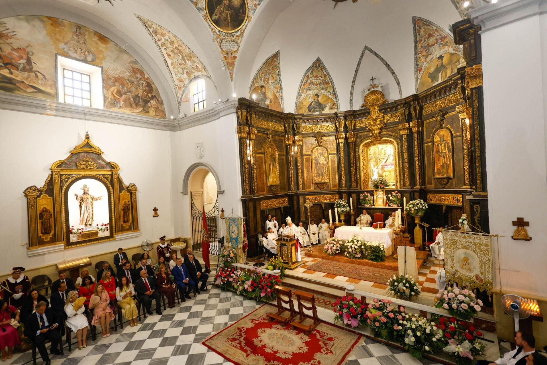 La misa mayor de la Patrona de Lorca, en imágenes