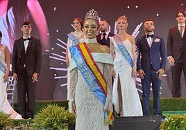 Andrea Carrasco Egea, en el escenario, tras su nombramiento.