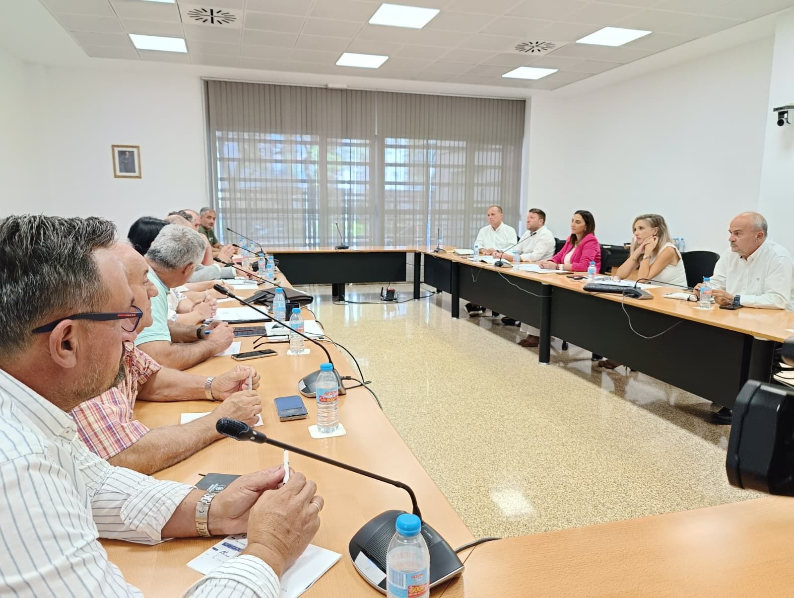 Reunión de la consejera Sara Rubira con representantes de COAG