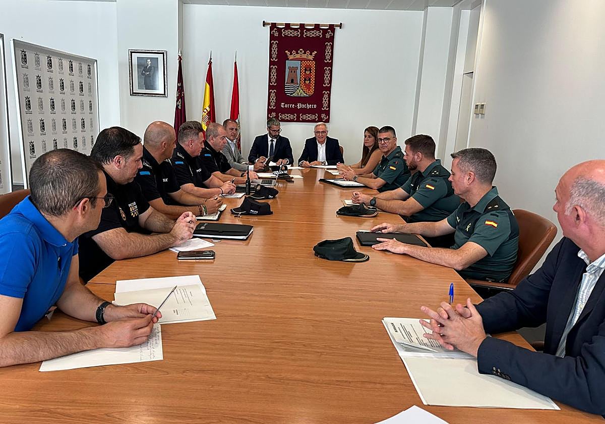 Reunión mantenida este jueves en Torre Pacheco para coordinar el dispositivo de seguridad de cara a las fiestas patronales.