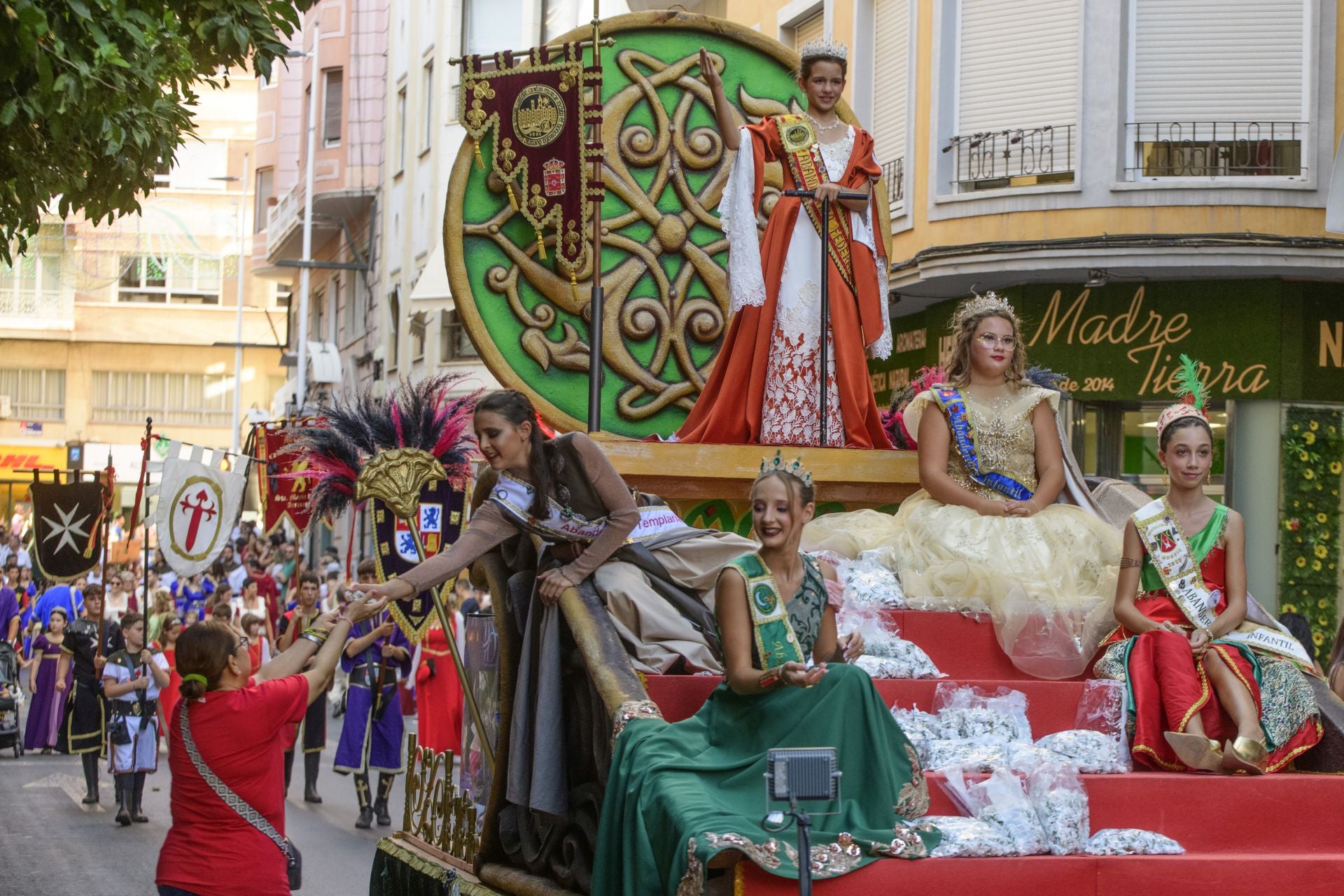 Desfile intantil de Moros y Cristianos en Murcia, en imágenes