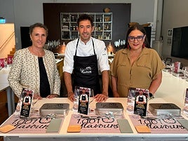 El chef Juan Guillamón, en el acto celebrado en Suecia.