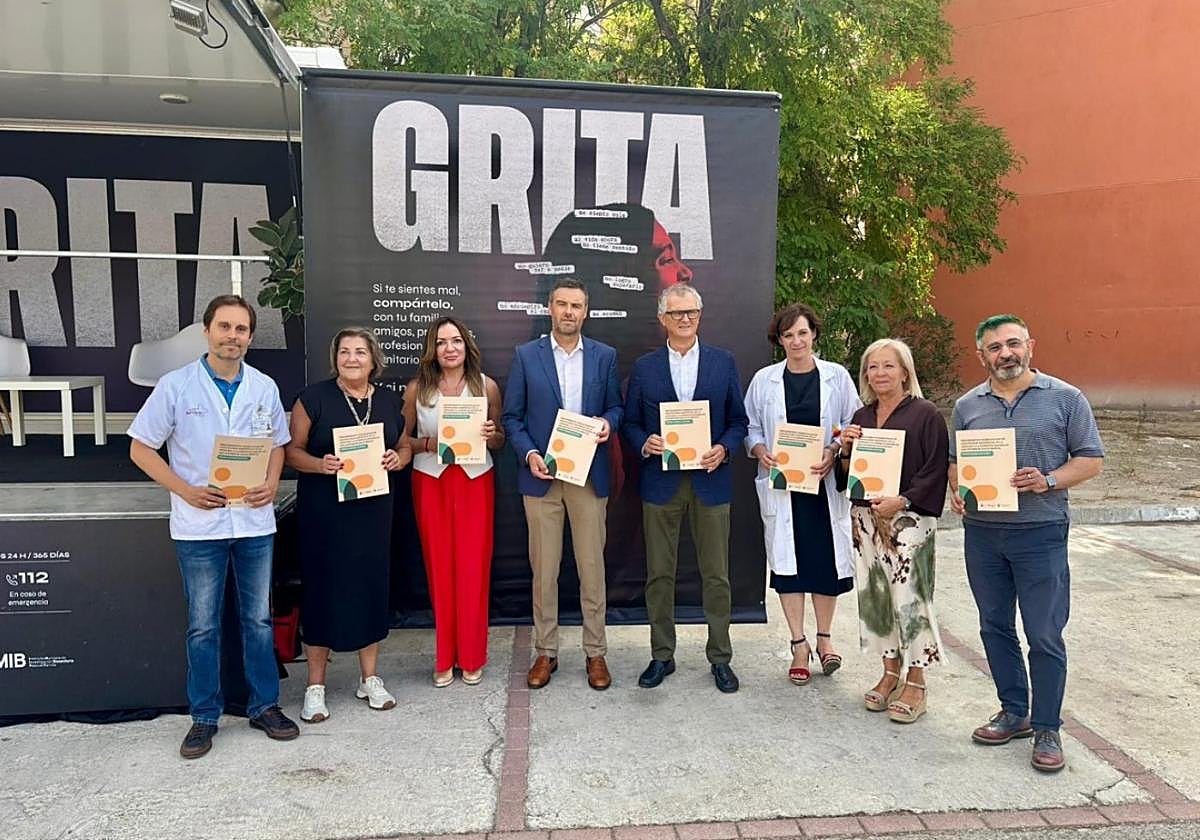 Autoridades y responsables de la iniciativa 'Grita!' durante su presentación.