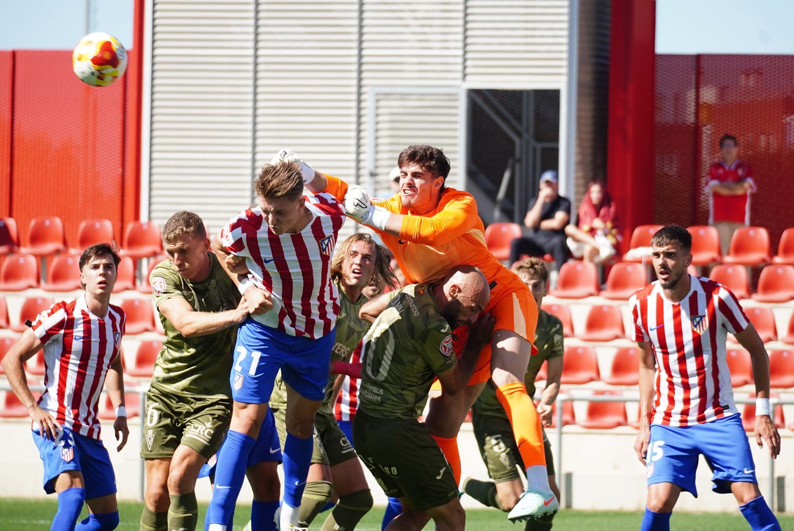 El empate entre el Atlético Madrileño y el Real Murcia, en imágenes