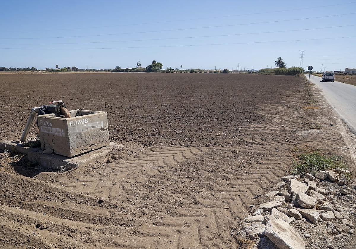 Instalaciones de un pozo de riego entre la diputación cartagenera de La Puebla y San Javier, en una fotografía tomada el viernes.