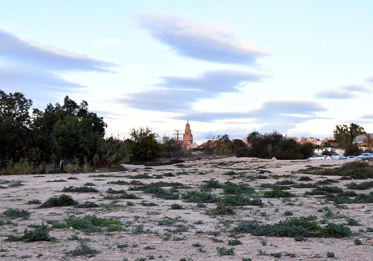 Parte de los terrenos incluidos en el plan parcial ZM-Br2, junto al futuro Parque Metropolitano, que ahora se busca reflotar.