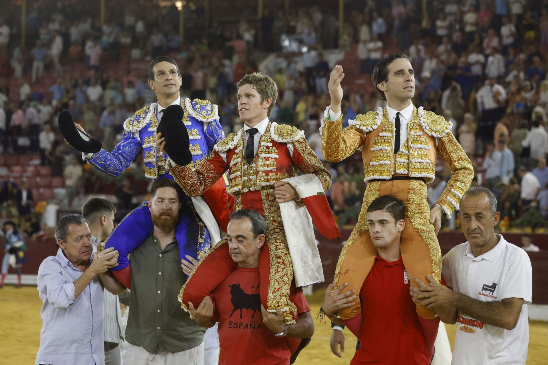 La primera corrida de la Feria Taurina de Murcia, en imágenes