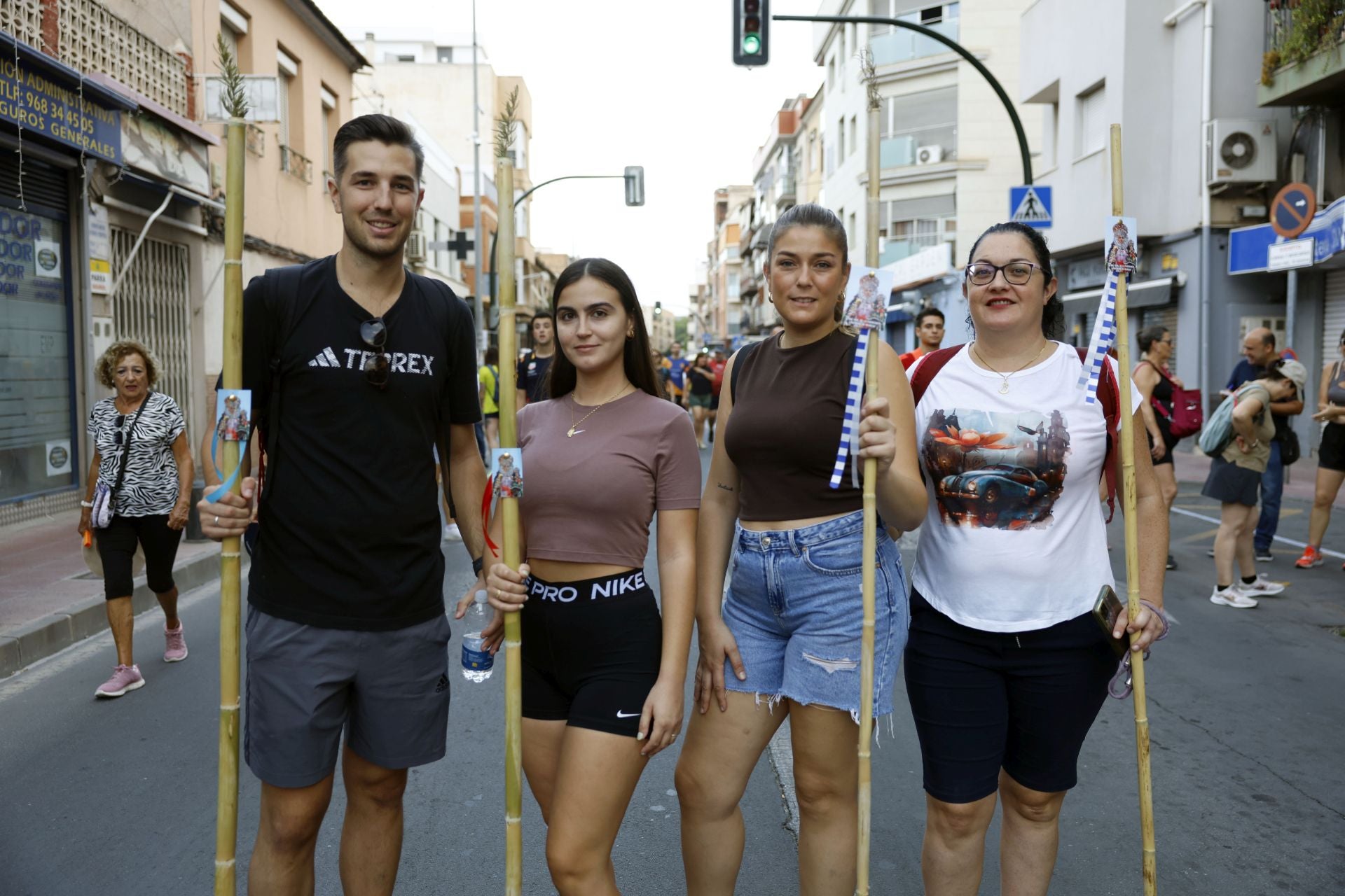 Búscate entre los romeros que acompañaron a la Fuensanta en Murcia