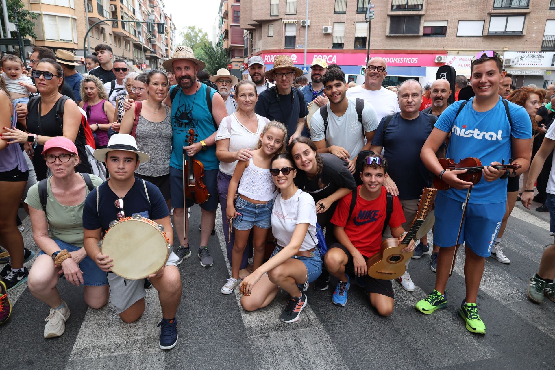Búscate entre los romeros que acompañaron a la Fuensanta en Murcia