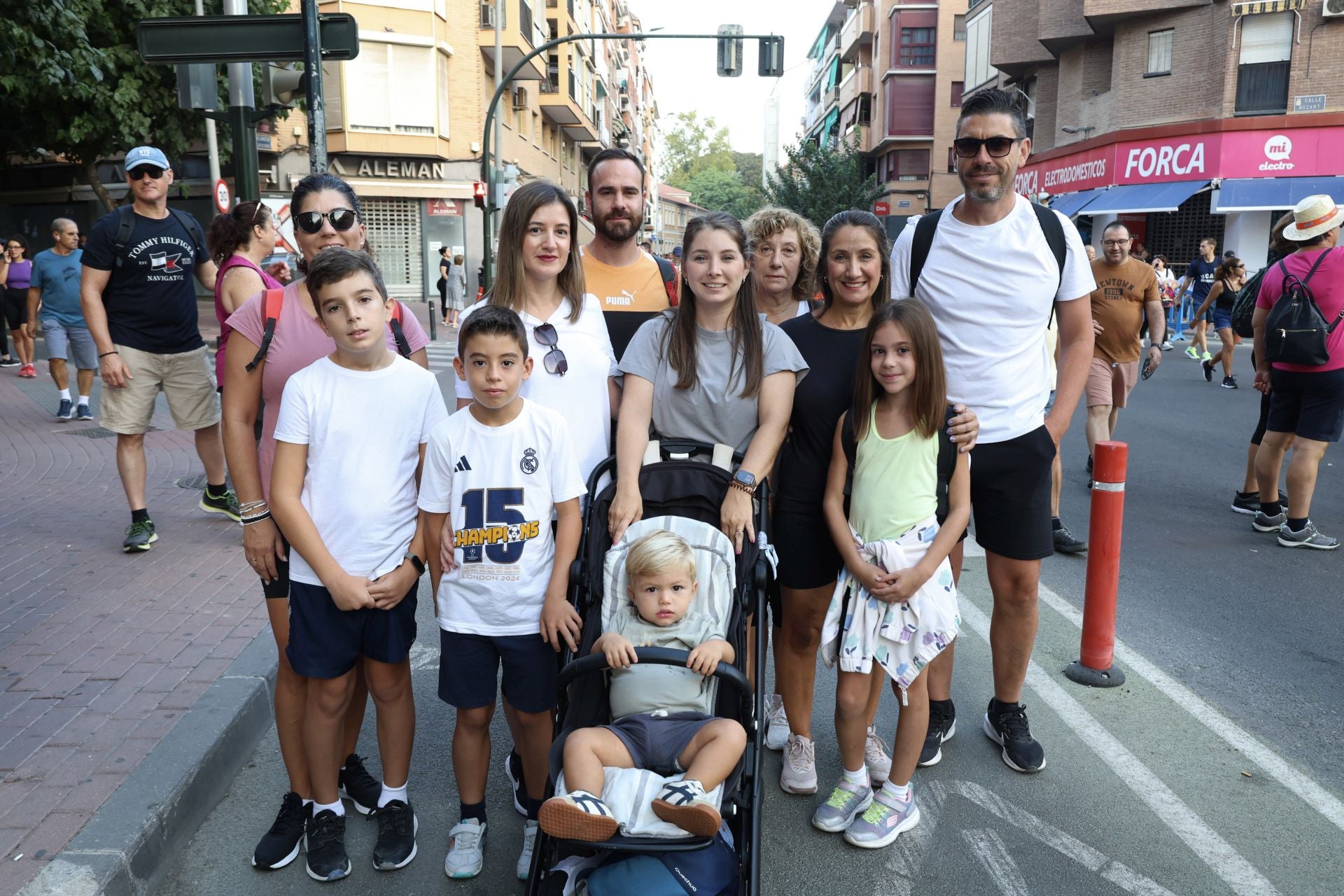 Búscate entre los romeros que acompañaron a la Fuensanta en Murcia