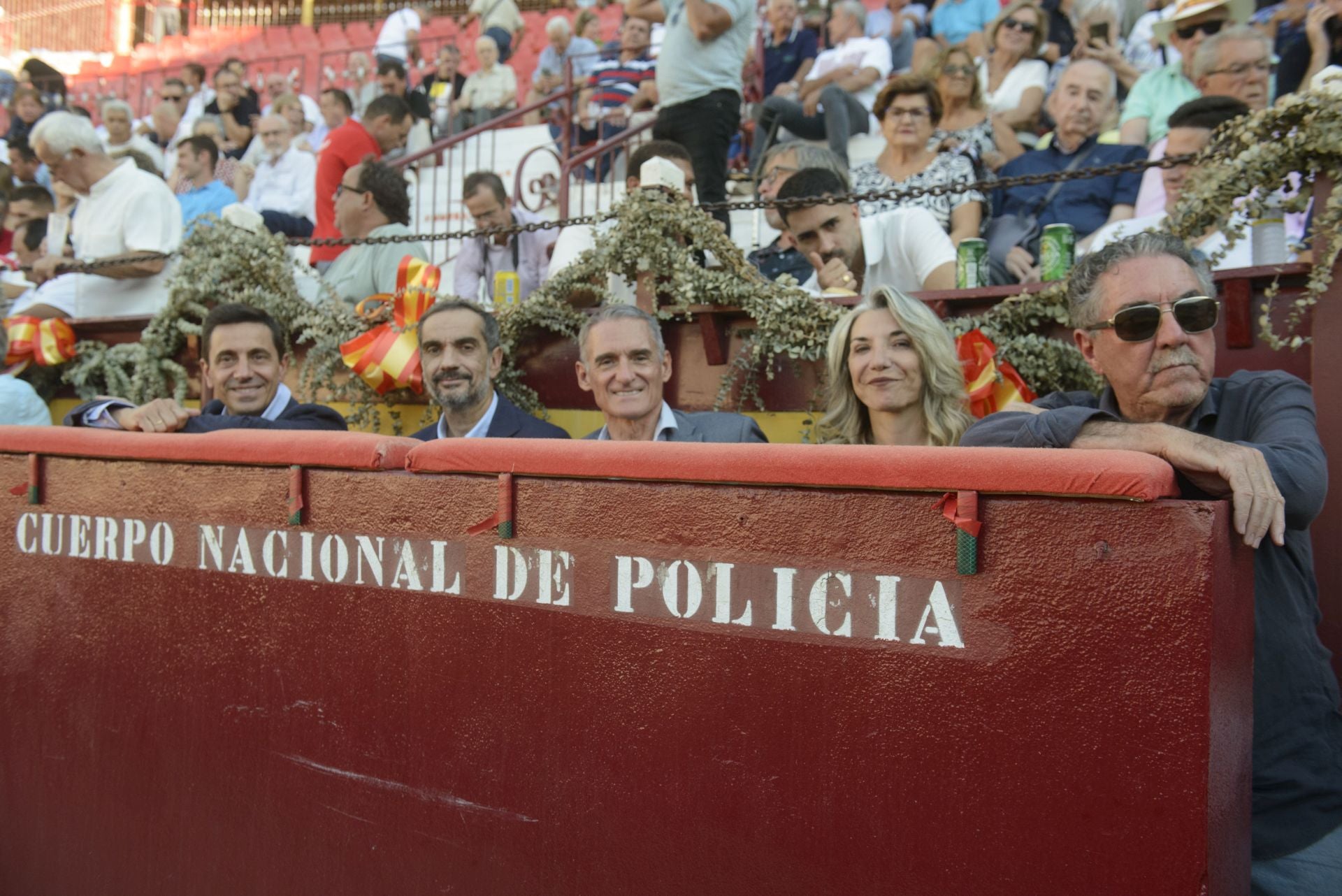 Ambiente y corrida del viernes de la Feria Taurina de Murcia, en imágenes