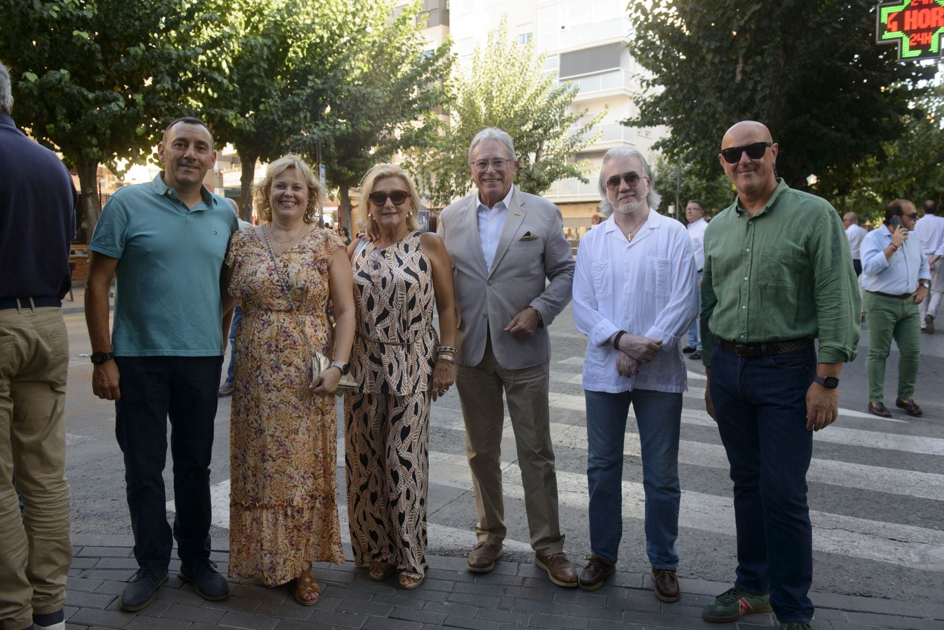Ambiente y corrida del viernes de la Feria Taurina de Murcia, en imágenes