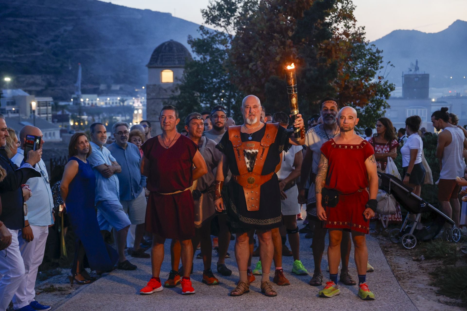 En imágenes, pregón e inicio de las Fiestas de Carthagineses y Romanos