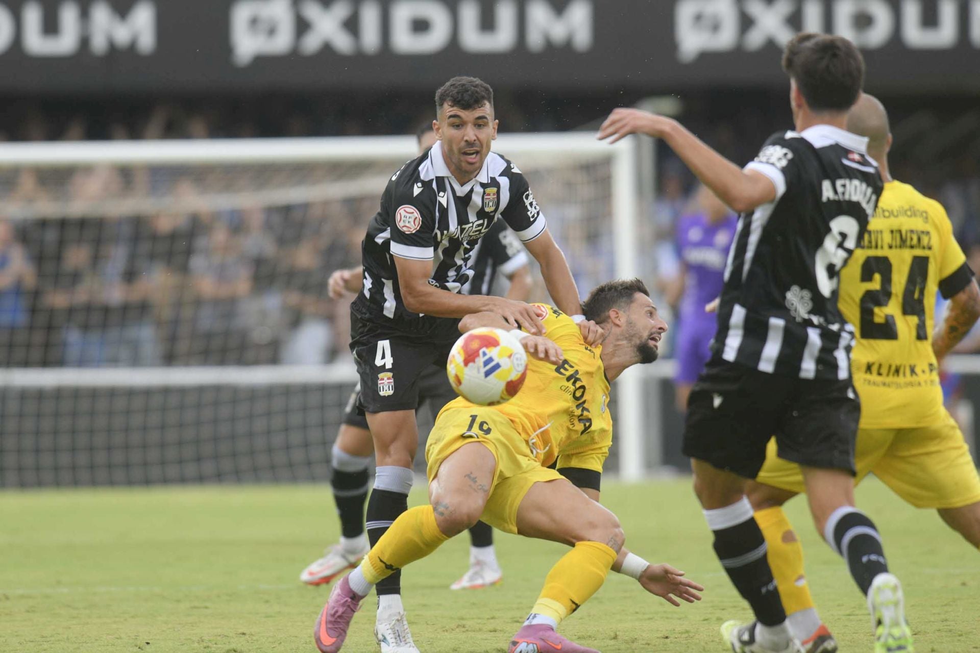 Pablo de Blasis regala la victoria al FC Cartagena en el último minuto, en imágenes