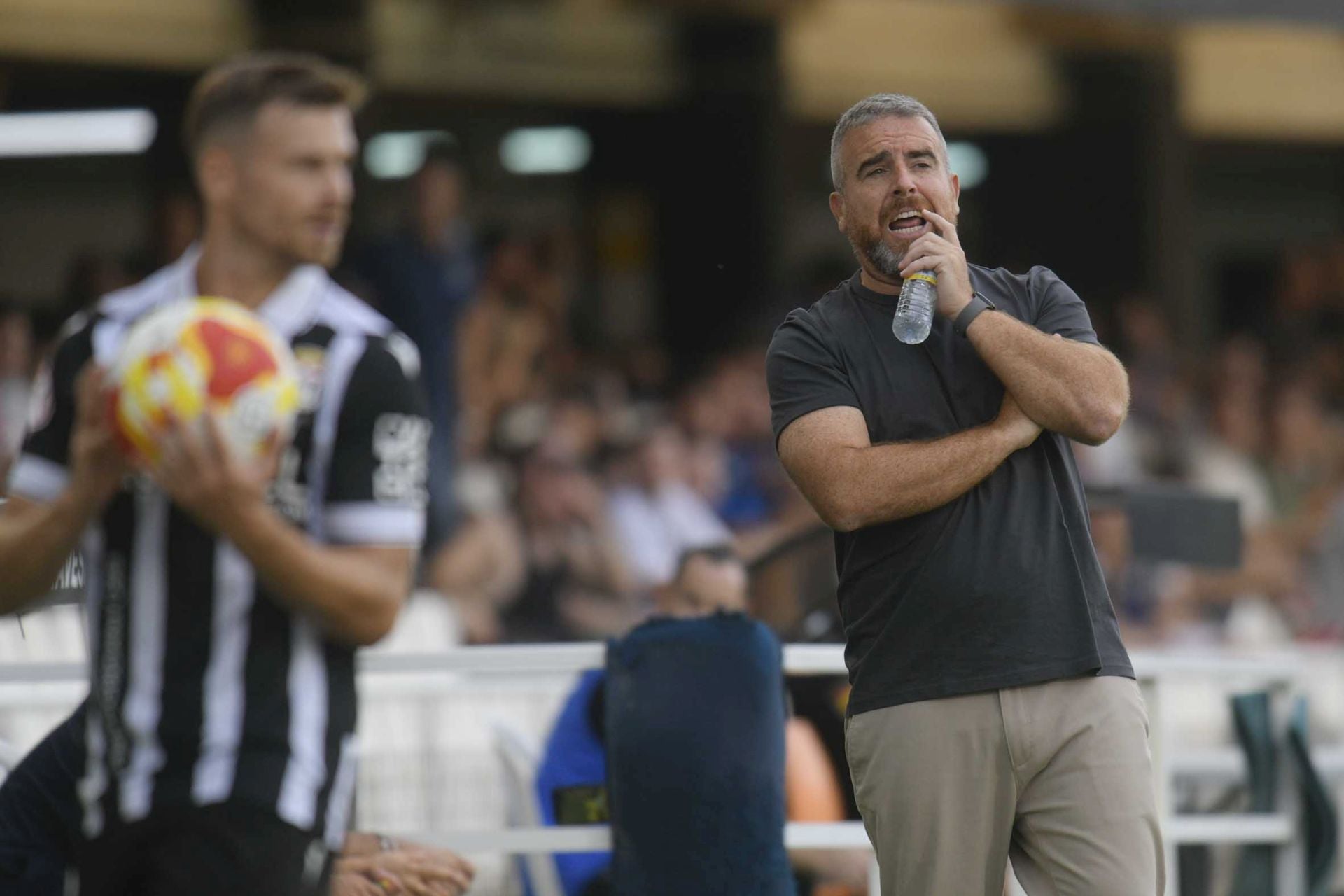 Pablo de Blasis regala la victoria al FC Cartagena en el último minuto, en imágenes