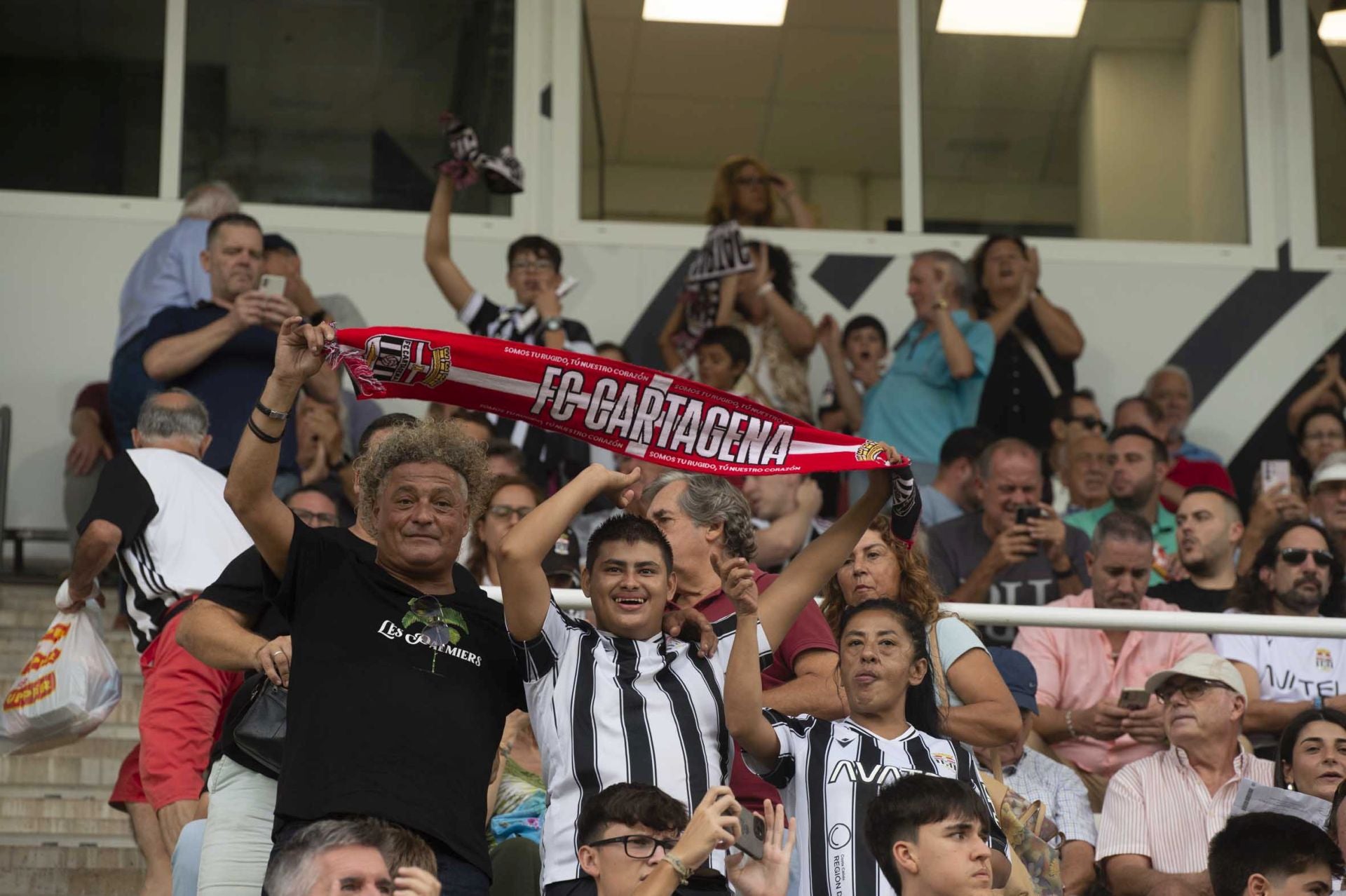 Pablo de Blasis regala la victoria al FC Cartagena en el último minuto, en imágenes
