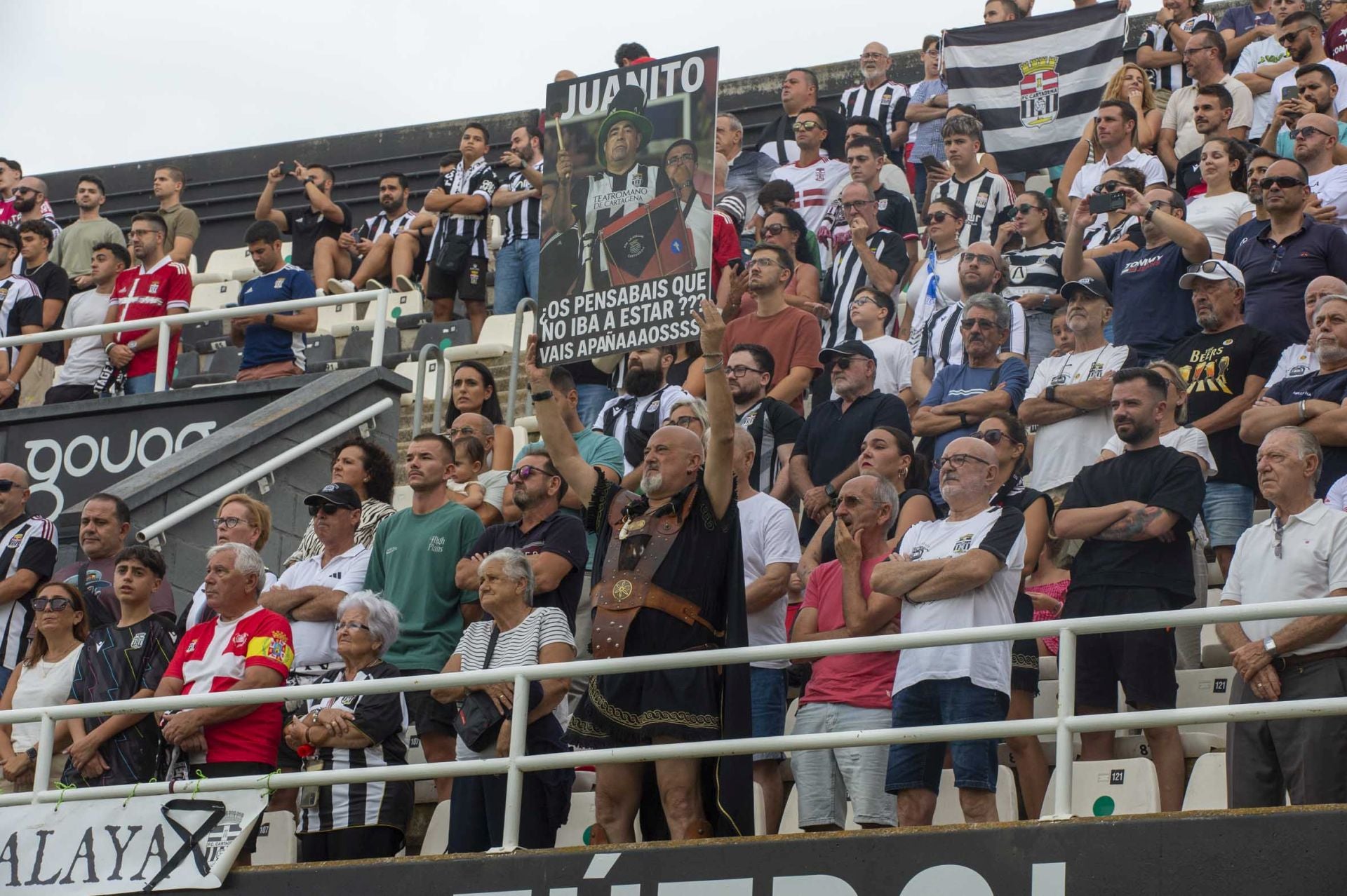 Pablo de Blasis regala la victoria al FC Cartagena en el último minuto, en imágenes