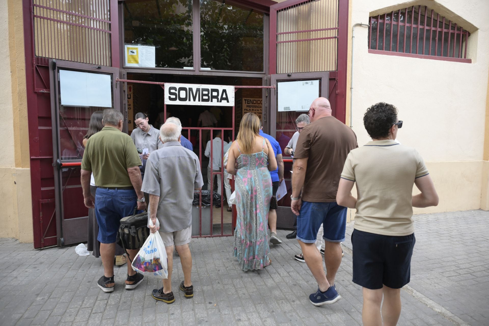 Ambiente de la corrida de rejones, en imágenes