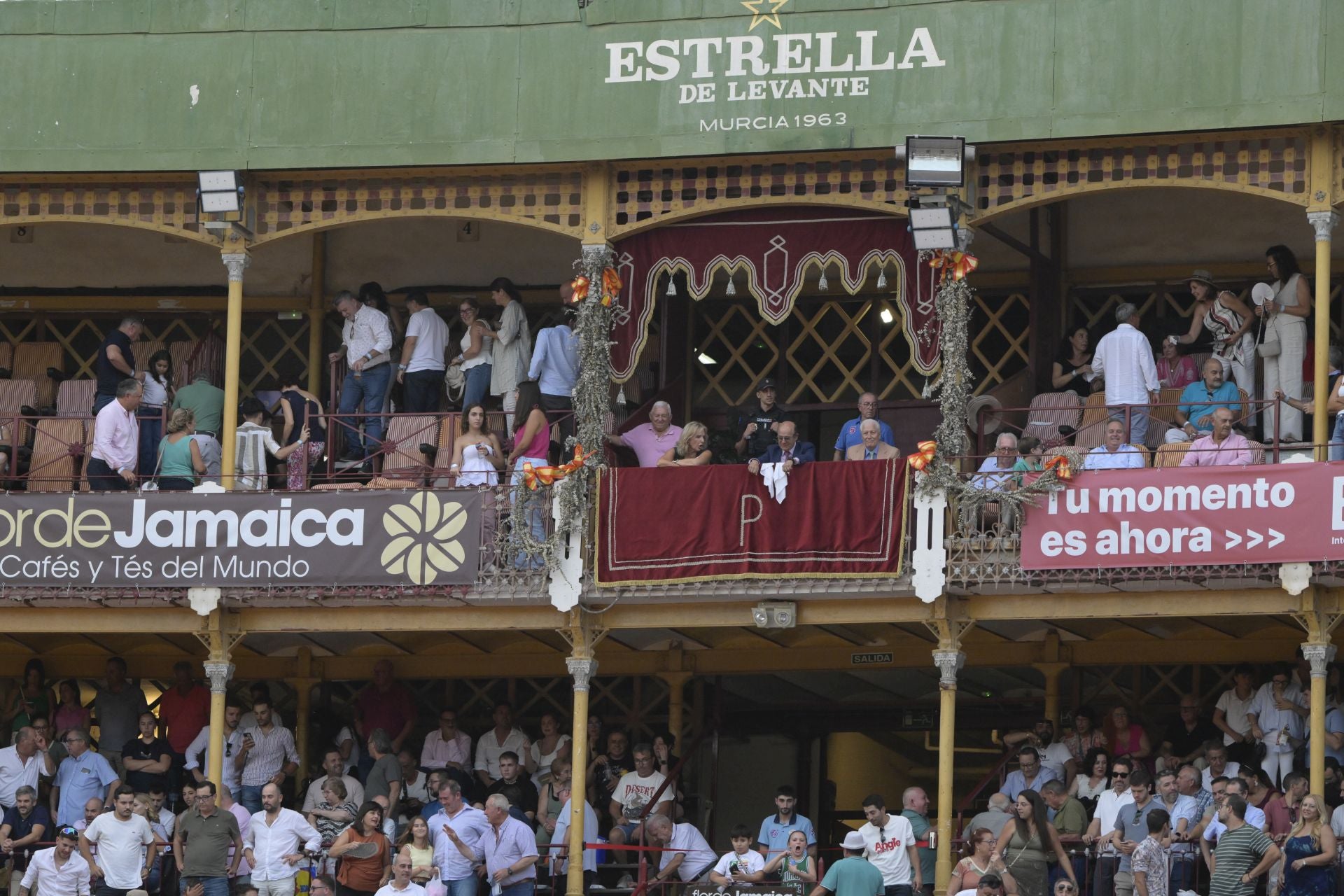 Las imágenes de la corrida de rejones de la Feria de Taurina de Murcia