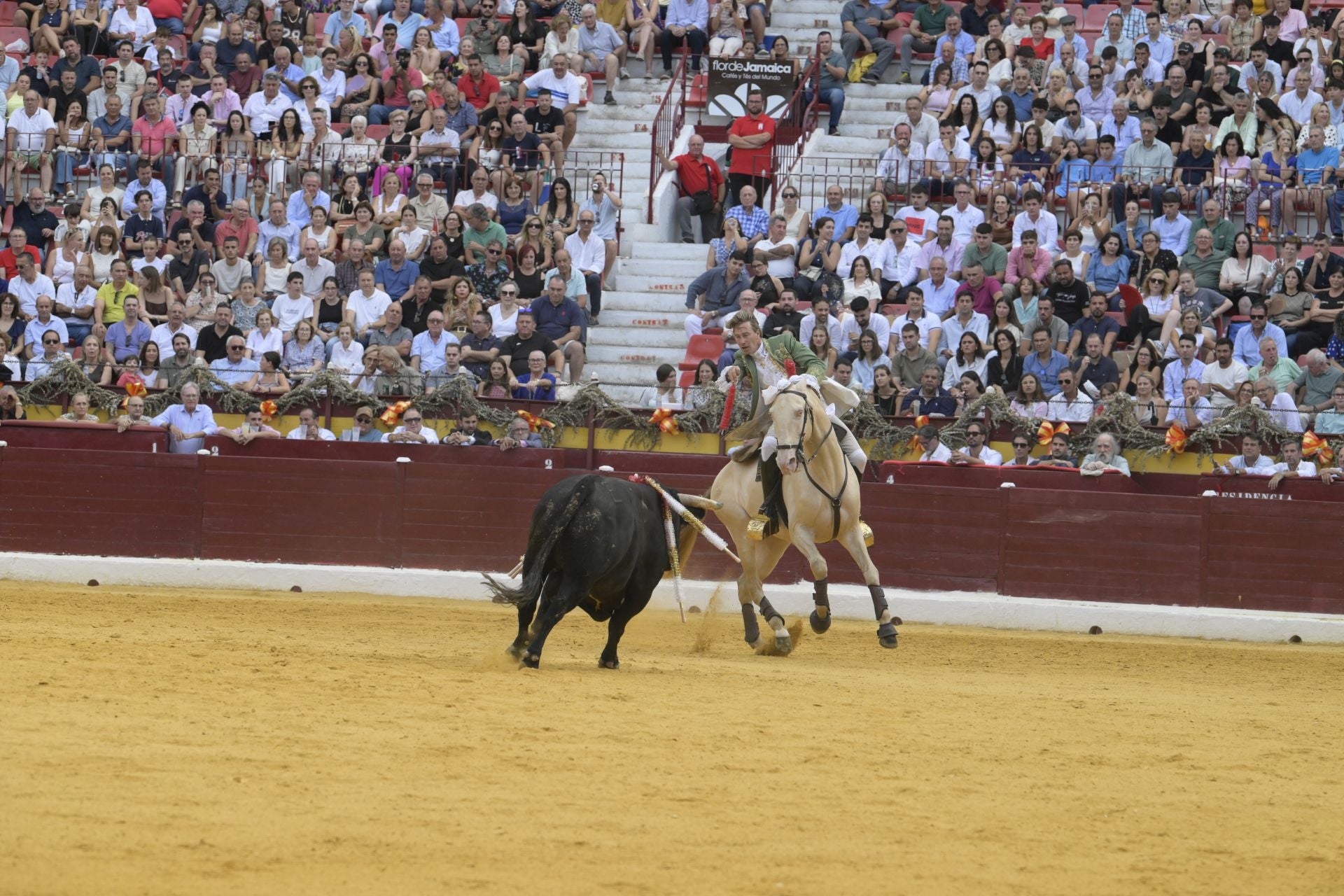 Las imágenes de la corrida de rejones de la Feria de Taurina de Murcia