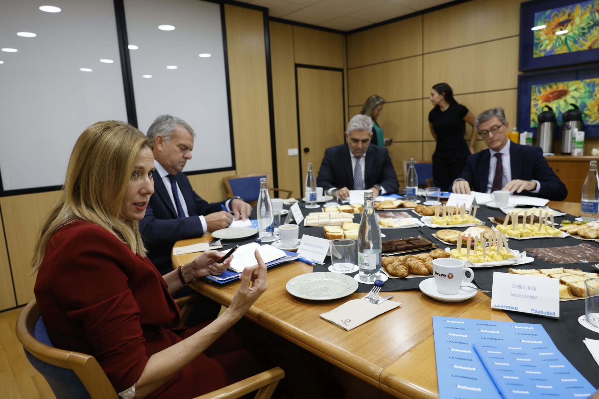 En imágenes, la mesa de debate sobre la empresa familiar