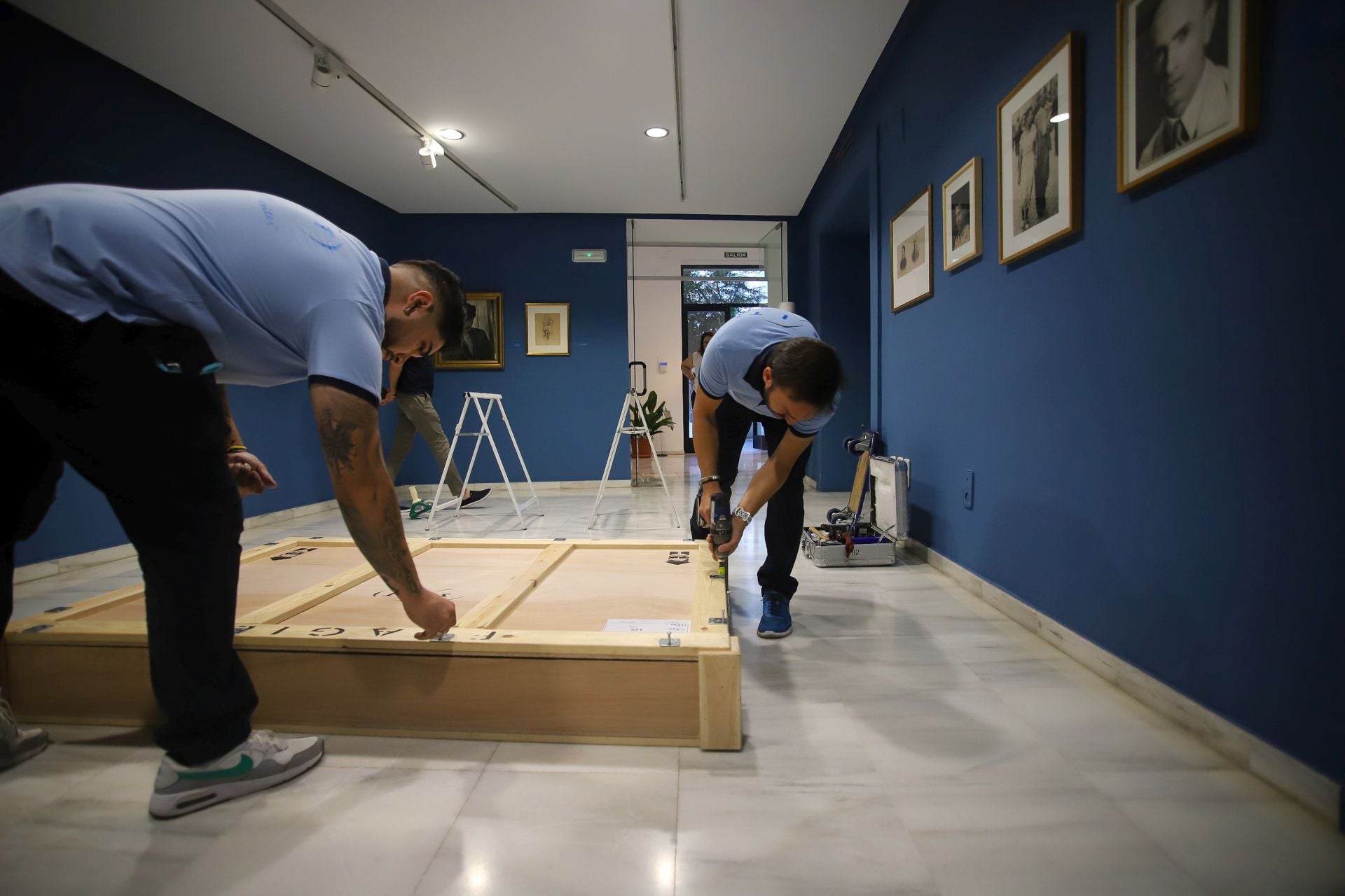 &#039;La maja vestida&#039; de Gaya, preparada para viajar a Bruselas, en imágenes