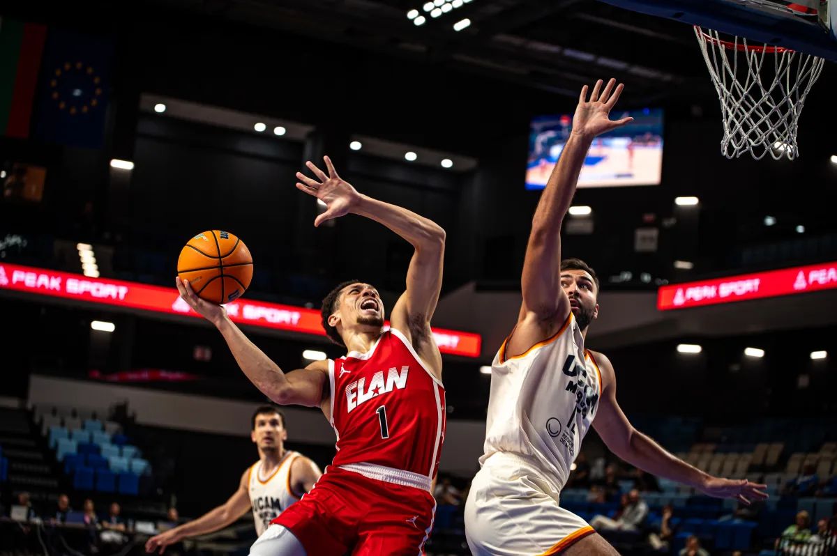 En imágenes, el partido del UCAM frente al Elan Chalon