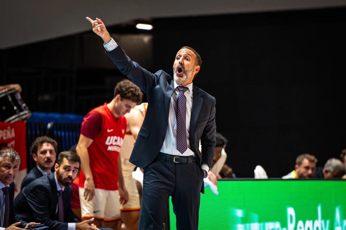 En imágenes, el partido del UCAM frente al Elan Chalon