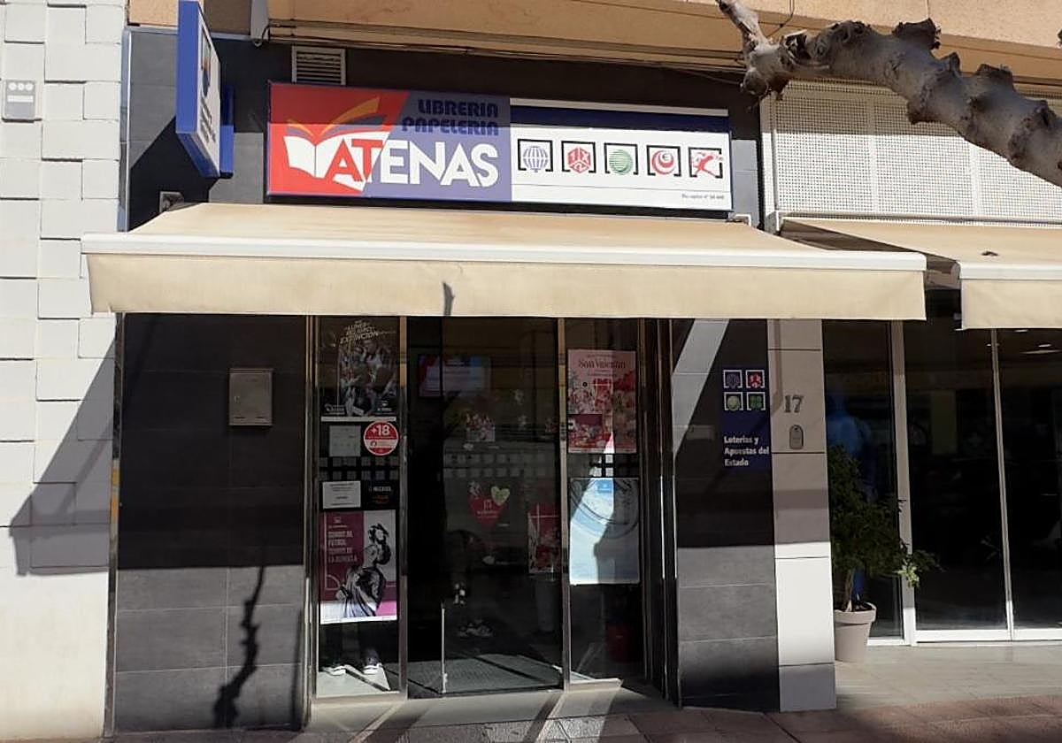 Administración de Totana donde se adquirió el boleto premiado.