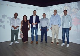 El acto de inauguración contó con la presencia del alcalde de Caravaca de la Cruz, José Francisco García, y del concejal de Turismo, José Santiago Villa.