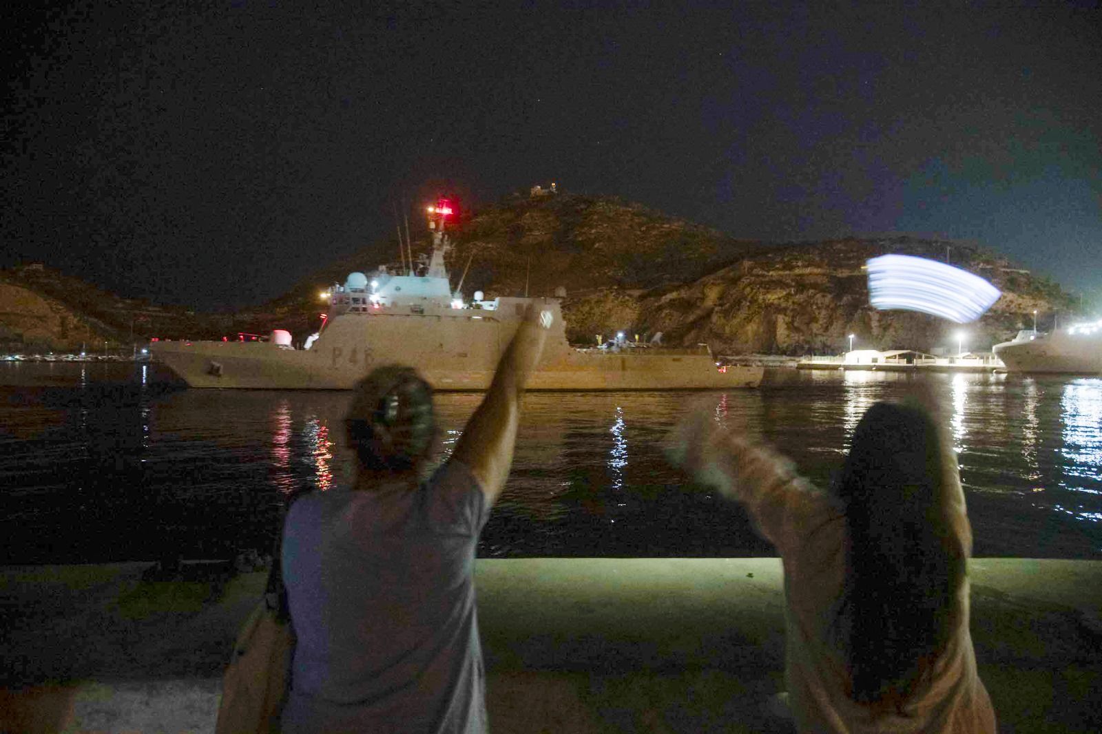 El &#039;Furor&#039; zarpa en Cartagena durante la madrugada, en imágenes