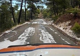 Restos del granizo caído en Sierra Espuña.