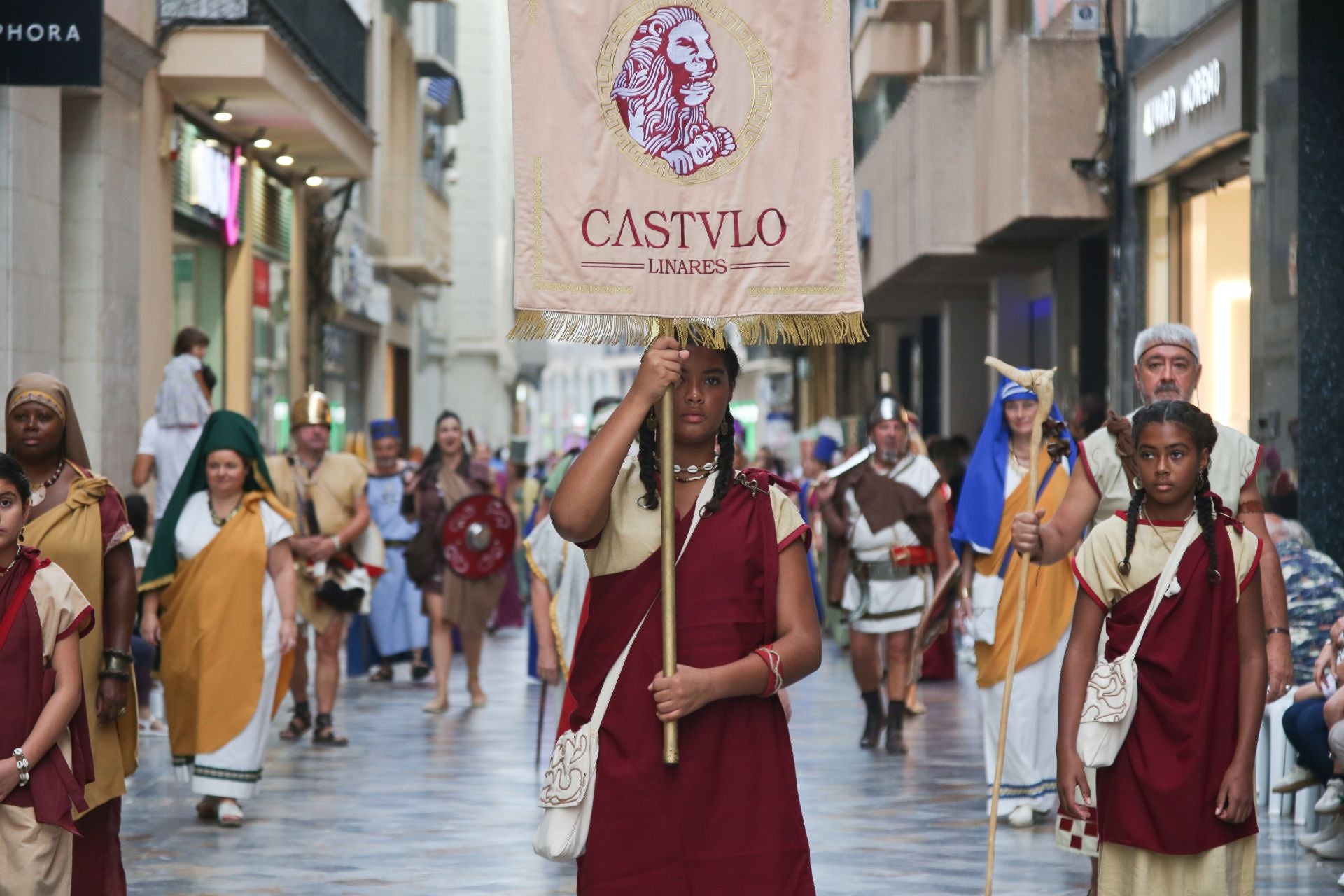 Las imágenes del gran desfile de Carthagineses y Romanos