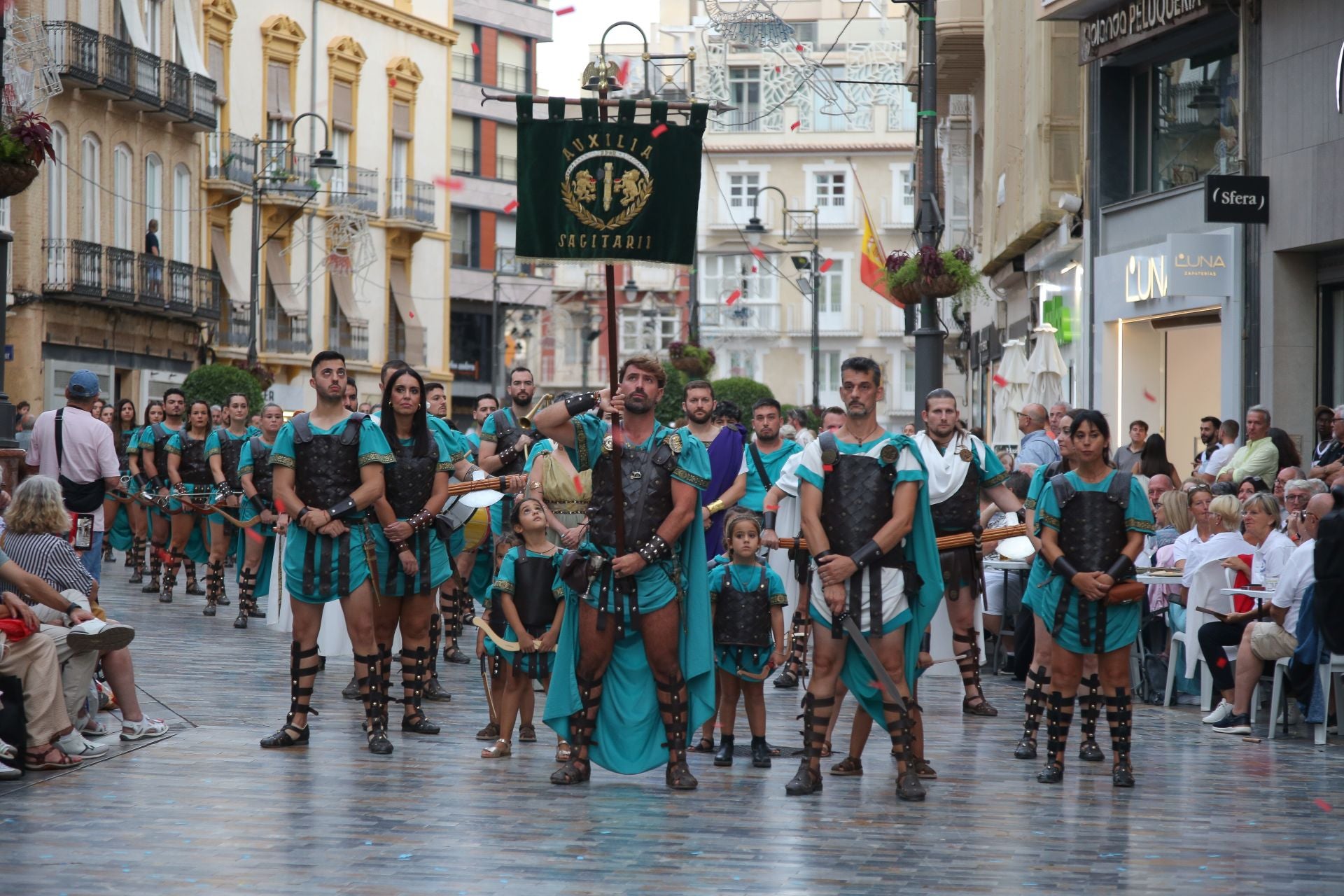 Las imágenes del gran desfile de Carthagineses y Romanos