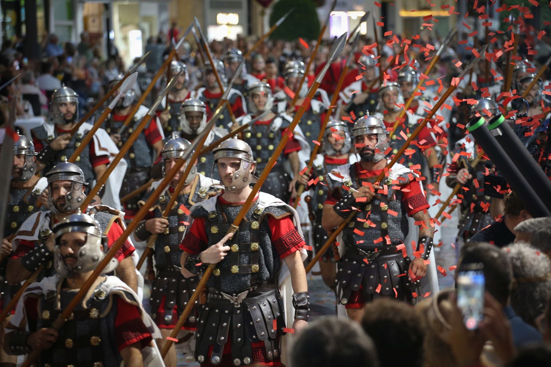 Las imágenes del gran desfile de Carthagineses y Romanos
