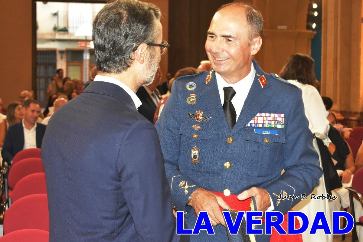 Imágenes de la entrega del título de Hijo Predilecto de Caravaca al general Pascual Soria