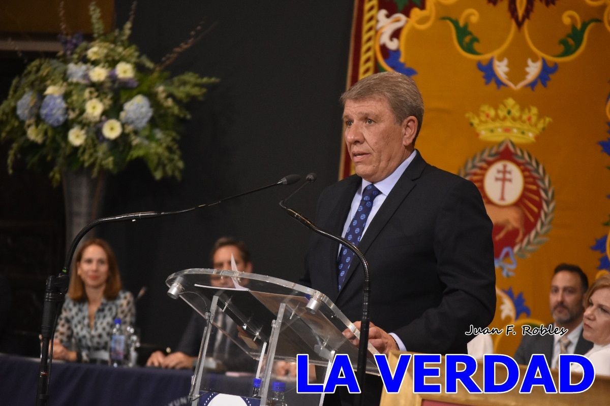 Imágenes de la entrega del título de Hijo Predilecto de Caravaca al general Pascual Soria